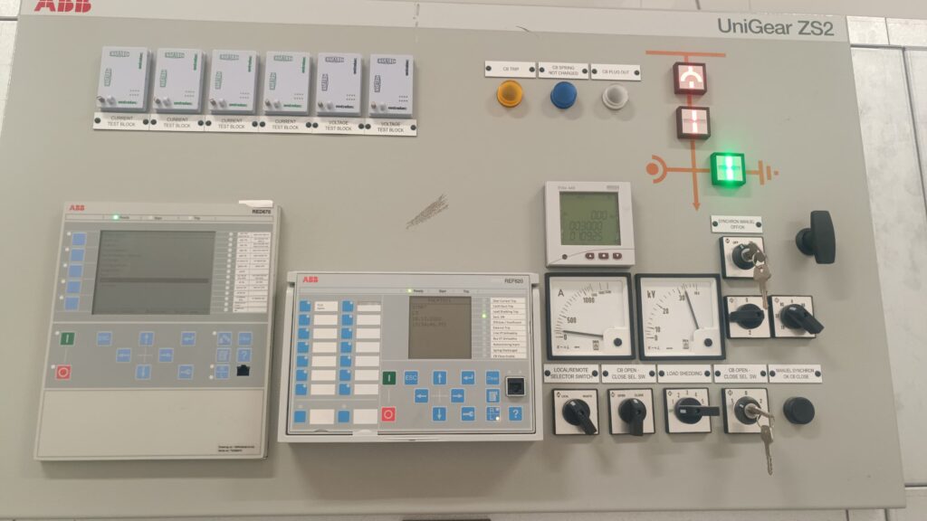 شركة بترومسيلة تعلن عن استكمال المرحلة الأخيرة من مشروع توسعة شبكة نقل وتصريف الطاقة بالعاصمة عدن شركة بترومسيلة تعلن عن استكمال المرحلة الأخيرة من مشروع توسعة شبكة نقل وتصريف الطاقة بالعاصمة عدن