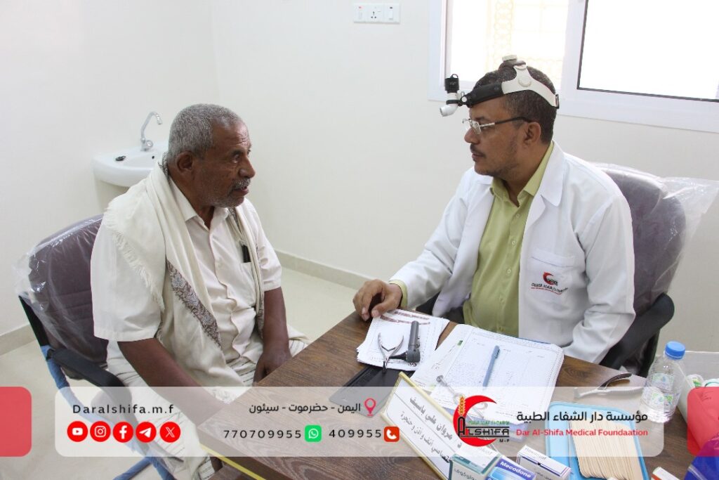 الوكيل التميمي والعلامة الحبيب عمر بن حفيظ يفتتحان مشروع مركز الرملة الطبي بتريم، ويدشنان القافلة الطبية المصاحبة للافتتاح الوكيل التميمي والعلامة الحبيب عمر بن حفيظ يفتتحان مشروع مركز الرملة الطبي بتريم، ويدشنان القافلة الطبية المصاحبة للافتتاح