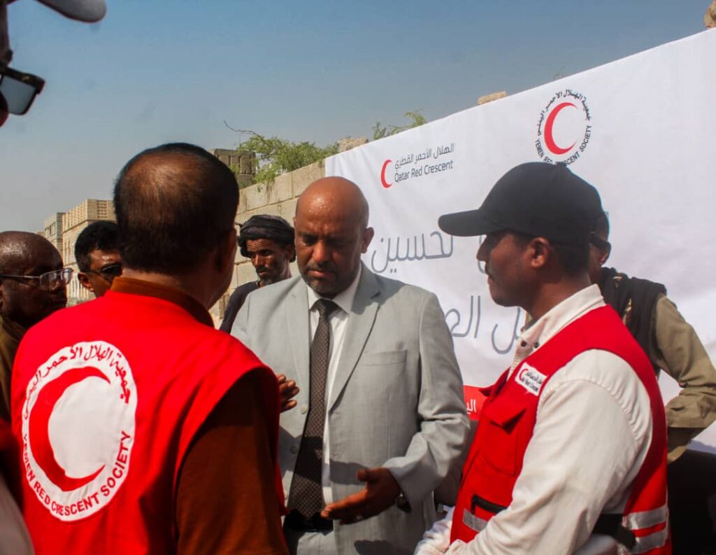 برعاية وحضور محافظ حضرموت .. الهلال الاحمر اليمني يدشن مشروع سبل العيش ودعم الصيادين ببروم ميفع برعاية وحضور محافظ حضرموت .. الهلال الاحمر اليمني يدشن مشروع سبل العيش ودعم الصيادين ببروم ميفع
