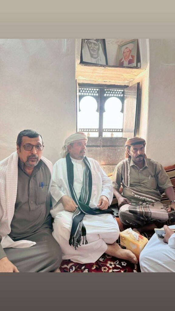 حلف قبائل بني ظَنّة يعقد لقاءً استثنائياً بحضرموت ويؤكد على وحدة الصف الحضرمي "شاهد الصور" حلف قبائل بني ظَنّة يعقد لقاءً استثنائياً بحضرموت ويؤكد على وحدة الصف الحضرمي "شاهد الصور"