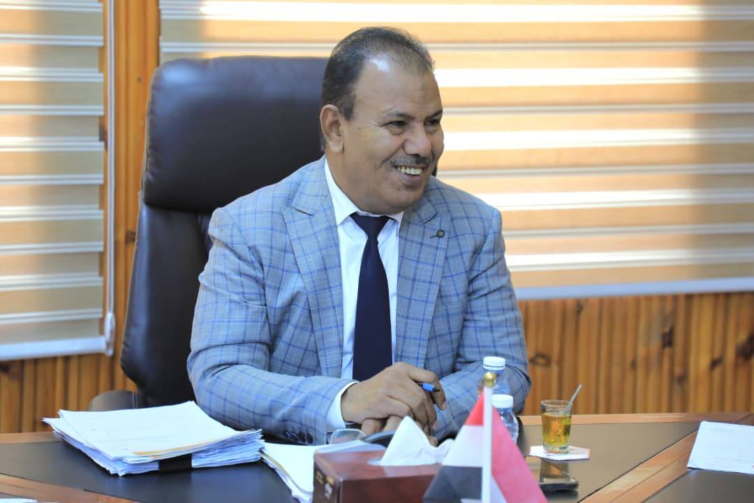 الوكيل العامري يلتقي بعُقال حارات حي القرن واللجنة المجتمعية ويُشيد بجهودهم في خدمة المجتمع الوكيل العامري يلتقي بعُقال حارات حي القرن واللجنة المجتمعية ويُشيد بجهودهم في خدمة المجتمع