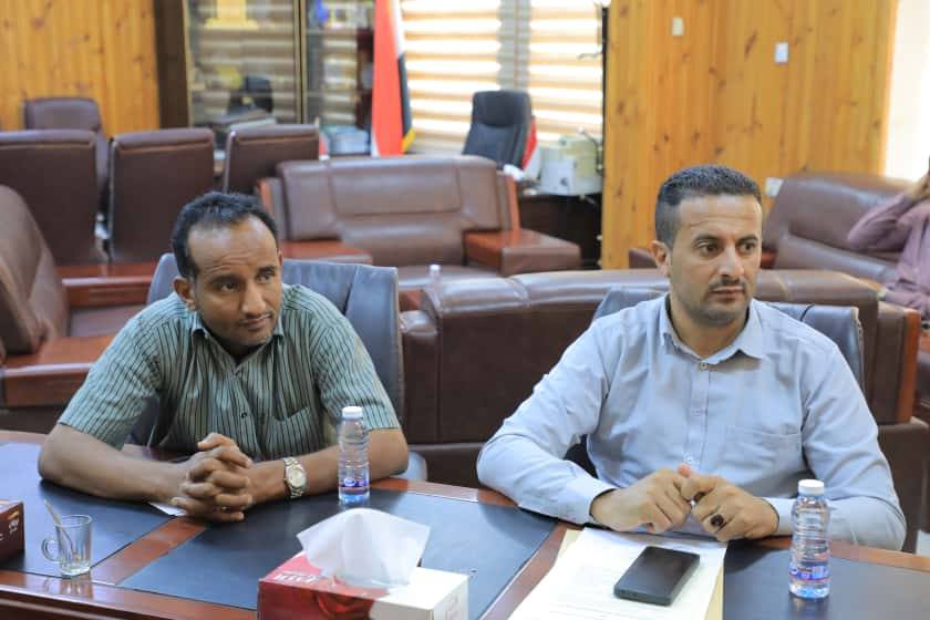 الوكيل العامري يطلع على سير العمل بمؤسسة الاتصالات وخطوات تطوير البنية التحتية لها بمديريات وادي وصحراء حضرموت الوكيل العامري يطلع على سير العمل بمؤسسة الاتصالات وخطوات تطوير البنية التحتية لها بمديريات وادي وصحراء حضرموت