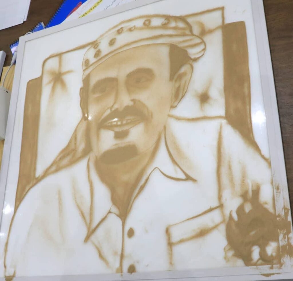 محافظ حضرموت يتسلّم درع شكر من الأندية والاتحادات الرياضية وفاءً لدعمه اللامحدود للقطاع الرياضي ويُشيد بأعمال الفنان التشكيلي يعقوب هبشان محافظ حضرموت يتسلّم درع شكر من الأندية والاتحادات الرياضية وفاءً لدعمه اللامحدود للقطاع الرياضي ويُشيد بأعمال الفنان التشكيلي يعقوب هبشان