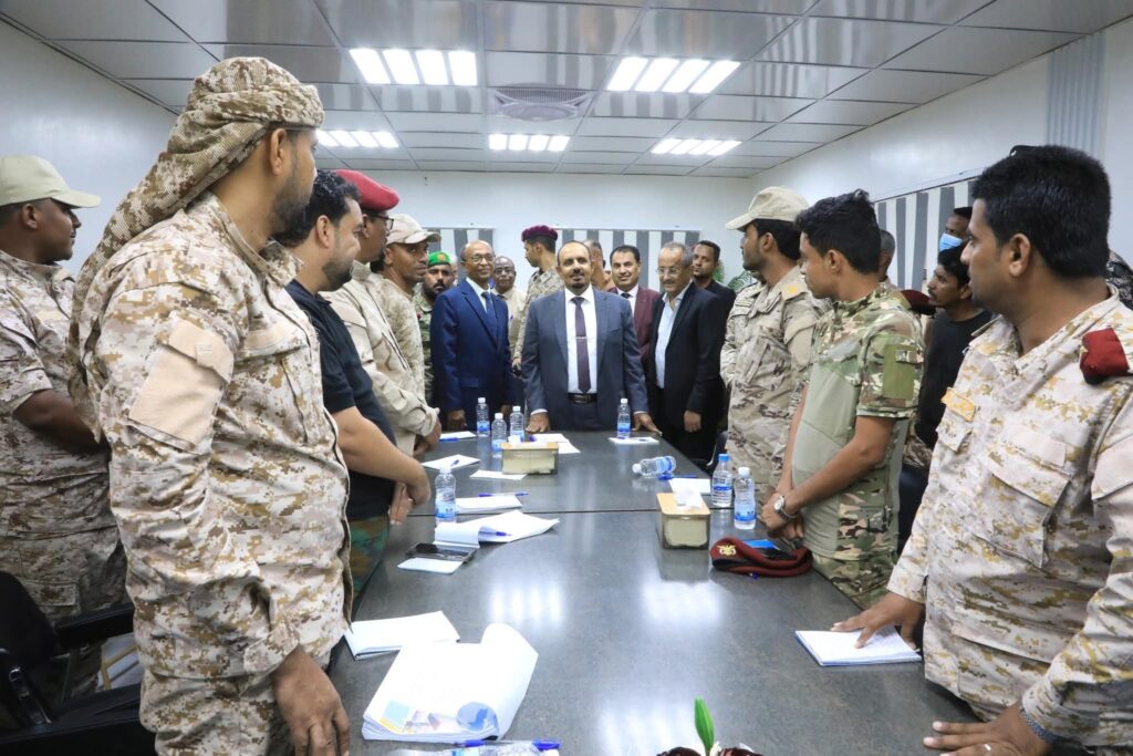 محافظ حضرموت يعقد اجتماعًا لمجلس إدارة مؤسسة موانئ البحر العربي ويطلع على سير العمل بميناء المكلا ويشدد على توسعة الميناء بما يواكب الحركة الملاحية والتجارية محافظ حضرموت يعقد اجتماعًا لمجلس إدارة مؤسسة موانئ البحر العربي ويطلع على سير العمل بميناء المكلا ويشدد على توسعة الميناء بما يواكب الحركة الملاحية والتجارية