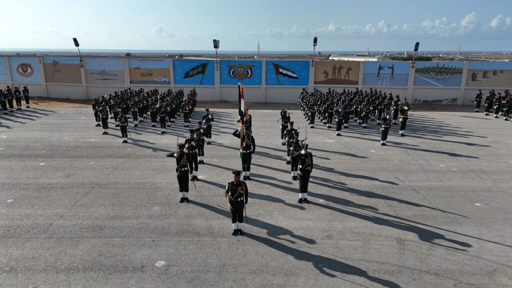 برعاية فخامة الرئيس وبحضور محافظ حضرموت ووزير الداخلية..كلية الشرطة بحضرموت تزّف الدفعة الثانية من "حماة الوطن" بالتزامن مع ذكرى 14 أكتوبر الخالدة برعاية فخامة الرئيس وبحضور محافظ حضرموت ووزير الداخلية..كلية الشرطة بحضرموت تزّف الدفعة الثانية من "حماة الوطن" بالتزامن مع ذكرى 14 أكتوبر الخالدة