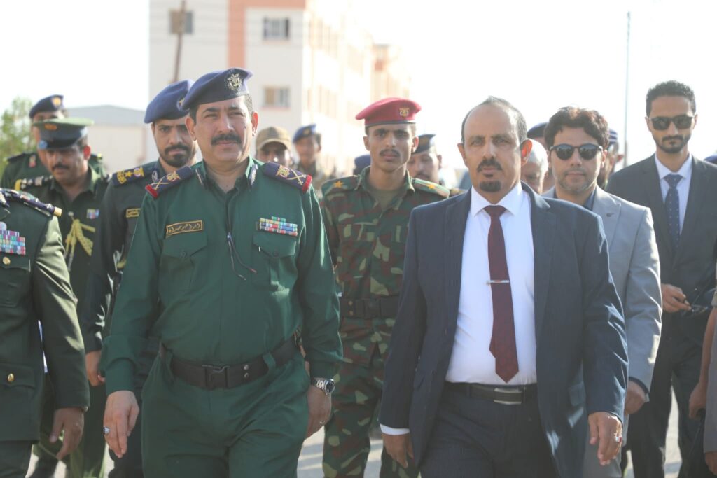 برعاية فخامة الرئيس وبحضور محافظ حضرموت ووزير الداخلية..كلية الشرطة بحضرموت تزّف الدفعة الثانية من "حماة الوطن" بالتزامن مع ذكرى 14 أكتوبر الخالدة برعاية فخامة الرئيس وبحضور محافظ حضرموت ووزير الداخلية..كلية الشرطة بحضرموت تزّف الدفعة الثانية من "حماة الوطن" بالتزامن مع ذكرى 14 أكتوبر الخالدة