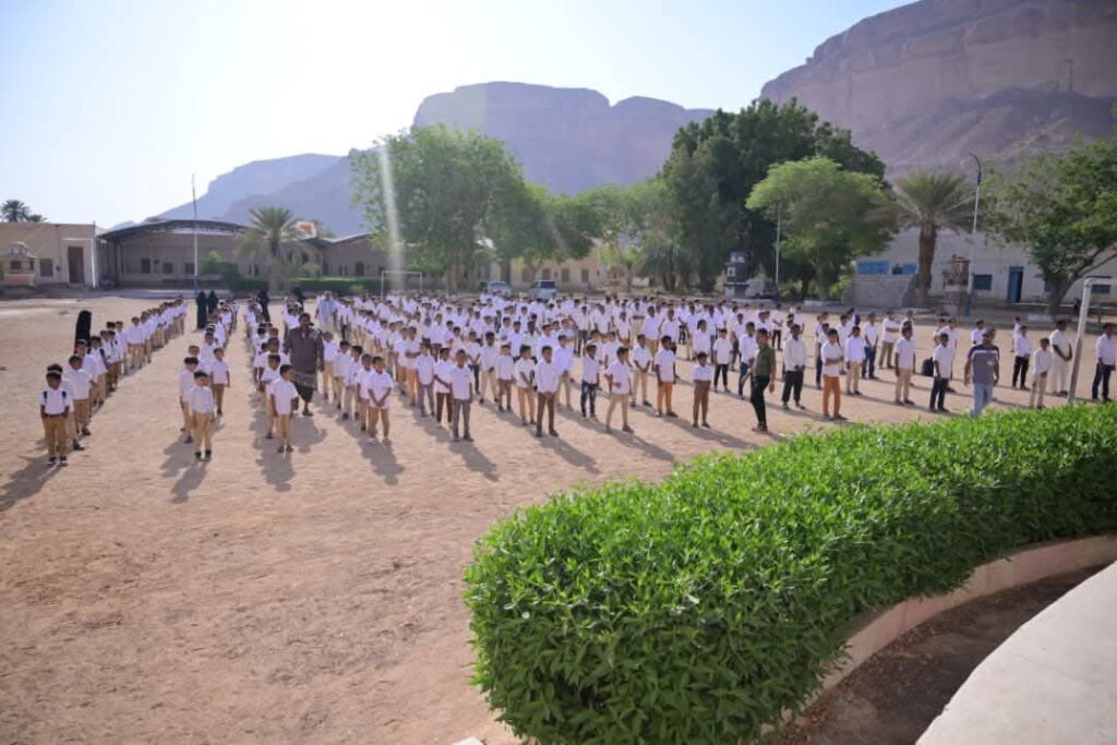 الأستاذ رياض النهدي يزور مدرسة الفقيد بن حمده ويُثمن صمود المعلمين في مواجهة التحديات التعليمية الأستاذ رياض النهدي يزور مدرسة الفقيد بن حمده ويُثمن صمود المعلمين في مواجهة التحديات التعليمية