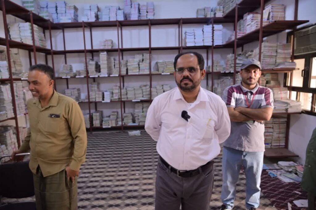 الأستاذ رياض النهدي يزور مدرسة الفقيد بن حمده ويُثمن صمود المعلمين في مواجهة التحديات التعليمية الأستاذ رياض النهدي يزور مدرسة الفقيد بن حمده ويُثمن صمود المعلمين في مواجهة التحديات التعليمية