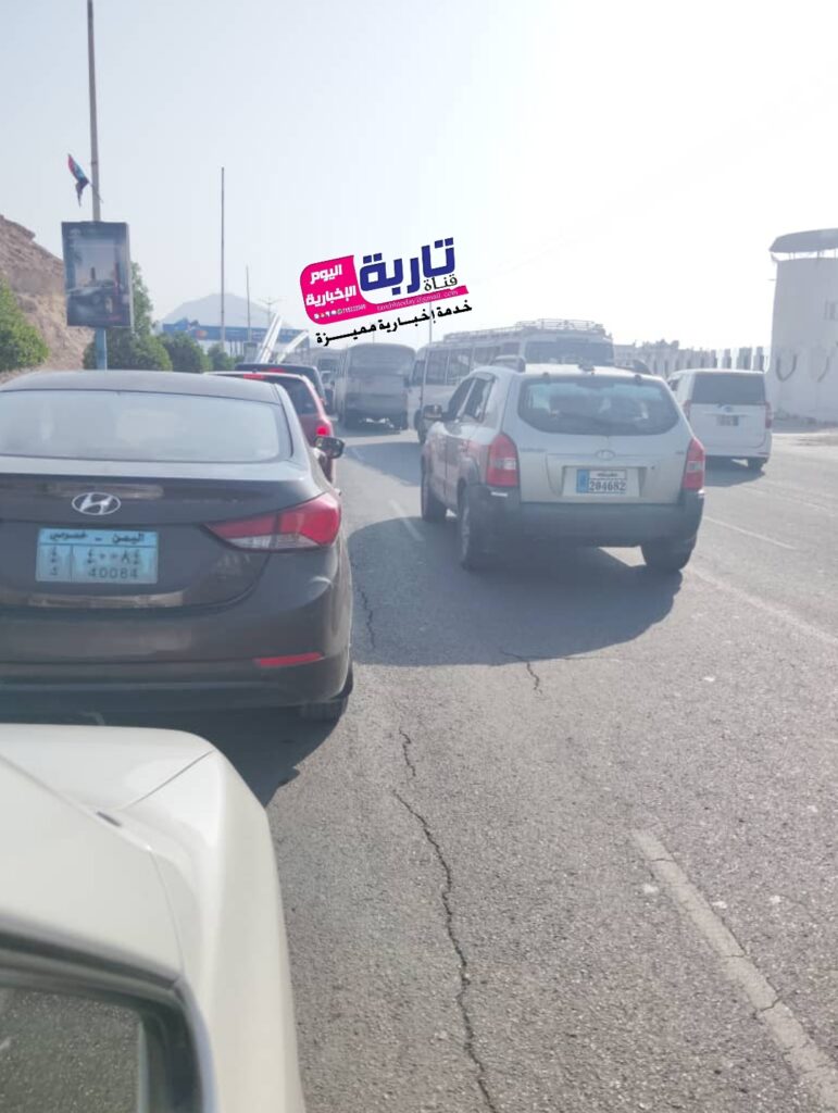 حملة مرورية وأمنية لضبط السيارات والدراجات الغير مرخصة بالمكلا حملة مرورية وأمنية لضبط السيارات والدراجات الغير مرخصة بالمكلا