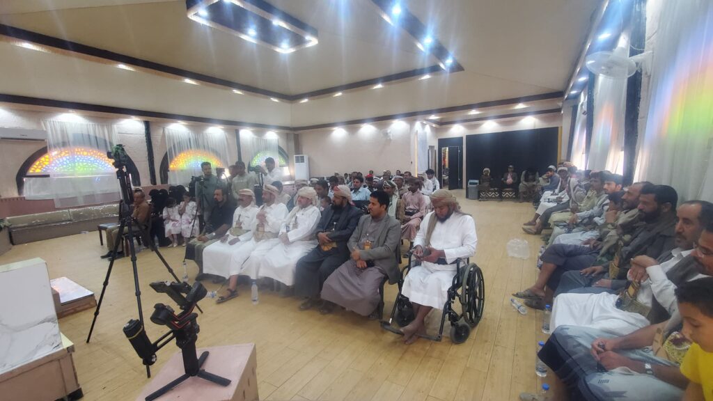 الإعلان في مأرب عن أسماء الفائزين بمسابقة "قصائد المطارح" الشعرية وتكريم الفائزين. الإعلان في مأرب عن أسماء الفائزين بمسابقة "قصائد المطارح" الشعرية وتكريم الفائزين.