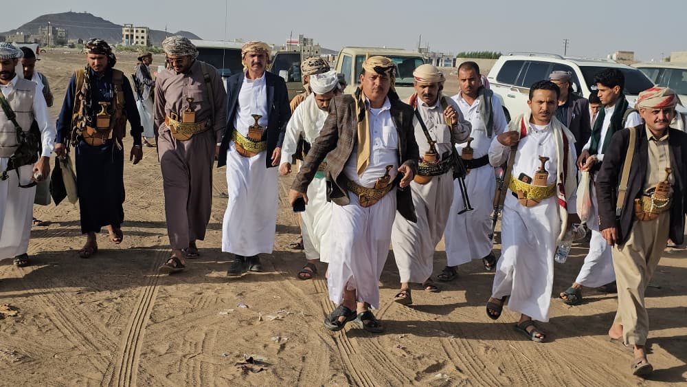 مأرب تشهد لقاءً قبليًا موسعا تضامنًا مع أسرة الشهيد النفيب يونس الشريحي مأرب تشهد لقاءً قبليًا موسعا تضامنًا مع أسرة الشهيد النفيب يونس الشريحي