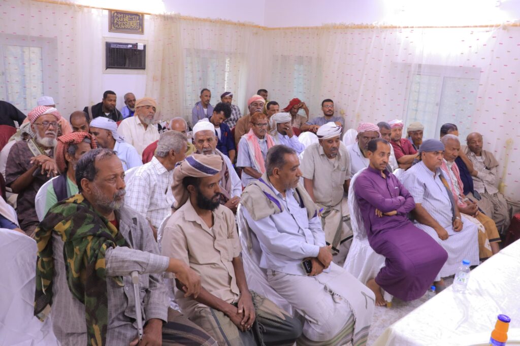 شاهد بالصور .. تحالف العمال والفلاحين والصيادين والكادحين ( عماد ) يعقد اجتماعا استثنائيا للتحضير والمشاركه الفاعله لانجاح مليونيه شبام بمناسبه الذكري ال ( 62 ) لثوره 14 اكتوبر المجيده الي جانب المجلس الانتقالي شاهد بالصور .. تحالف العمال والفلاحين والصيادين والكادحين ( عماد ) يعقد اجتماعا استثنائيا للتحضير والمشاركه الفاعله لانجاح مليونيه شبام بمناسبه الذكري ال ( 62 ) لثوره 14 اكتوبر المجيده الي جانب المجلس الانتقالي