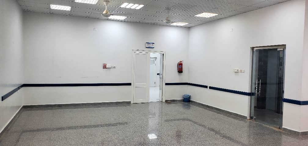 شلل تام في هيئة مستشفى سيئون العام بعد إضراب شامل للعاملين وسط تجاهل المطالب من السلطة المحلية ووزارة الصحة شلل تام في هيئة مستشفى سيئون العام بعد إضراب شامل للعاملين وسط تجاهل المطالب من السلطة المحلية ووزارة الصحة