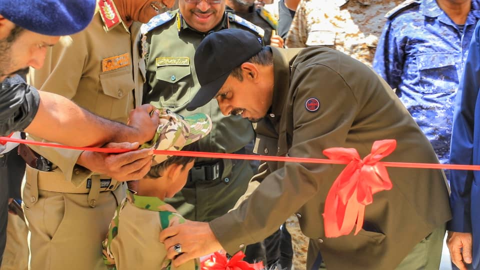 ضمن الاحتفالات بذكرى 14 أكتوبر المجيدة .. محافظ حضرموت يفتتح "استراحة وميز الضباط" بقيادة المنطقة العسكرية الثانية في إطار تعزيز بيئة العمل العسكري ضمن الاحتفالات بذكرى 14 أكتوبر المجيدة .. محافظ حضرموت يفتتح "استراحة وميز الضباط" بقيادة المنطقة العسكرية الثانية في إطار تعزيز بيئة العمل العسكري