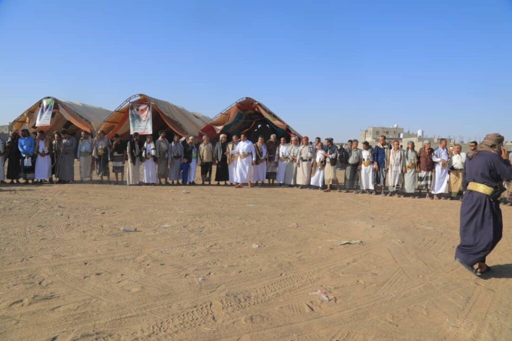 رفع مخيم الشهيد يونس الشريحي في مأرب بعد توافد قبلي واسع وتعهدات رسمية بكشف الجناة رفع مخيم الشهيد يونس الشريحي في مأرب بعد توافد قبلي واسع وتعهدات رسمية بكشف الجناة
