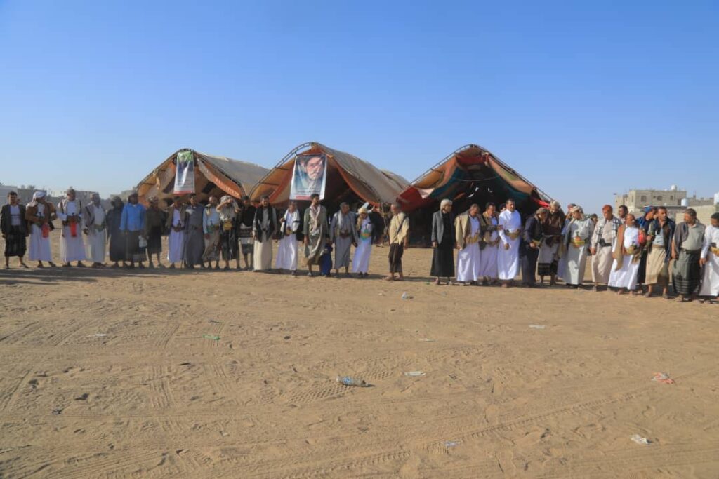 رفع مخيم الشهيد يونس الشريحي في مأرب بعد توافد قبلي واسع وتعهدات رسمية بكشف الجناة رفع مخيم الشهيد يونس الشريحي في مأرب بعد توافد قبلي واسع وتعهدات رسمية بكشف الجناة