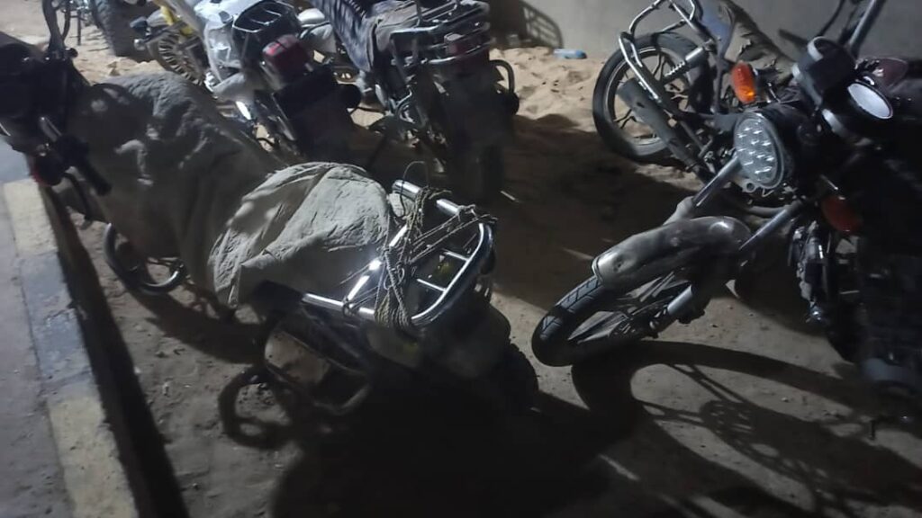 شرطة السير بمديرية القطن تنفذ حملة لضبط المركبات المخالفة للسلامة المرورية شرطة السير بمديرية القطن تنفذ حملة لضبط المركبات المخالفة للسلامة المرورية