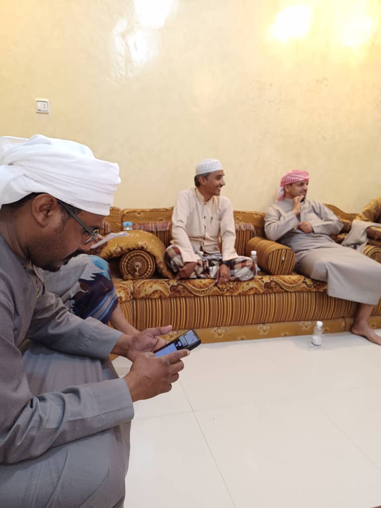 بلاغ صحفي صادر عن لجنتي أنا المعلم ومتعاقدي صندوق دعم التعليم – بوادي وصحراء حضرموت. بلاغ صحفي صادر عن لجنتي أنا المعلم ومتعاقدي صندوق دعم التعليم – بوادي وصحراء حضرموت.