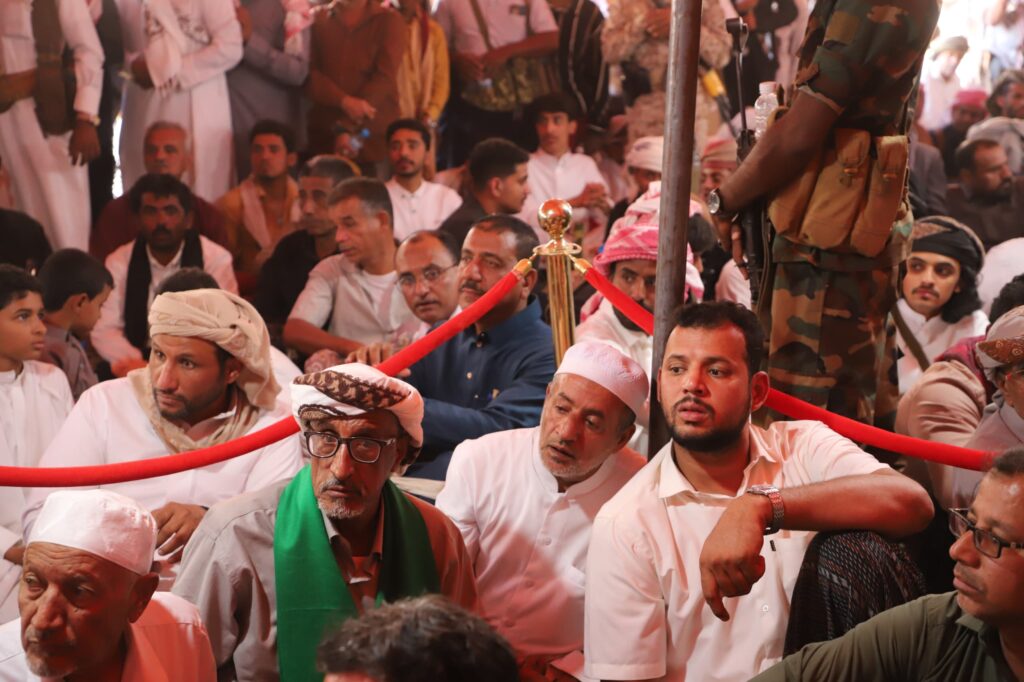 منطقة طمحان تشهد حفلاً لتنصيب الشيخ أمين سرور بن سويدان شيخًا لقبيلة آل ماضي الهلالية "شاهد صور" منطقة طمحان تشهد حفلاً لتنصيب الشيخ أمين سرور بن سويدان شيخًا لقبيلة آل ماضي الهلالية "شاهد صور"