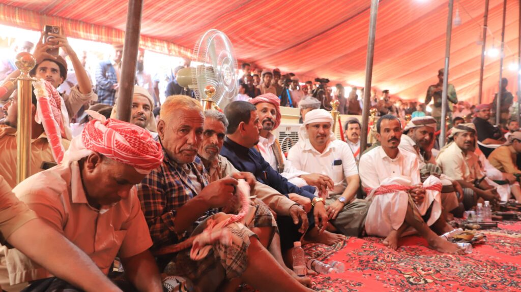 منطقة طمحان تشهد حفلاً لتنصيب الشيخ أمين سرور بن سويدان شيخًا لقبيلة آل ماضي الهلالية "شاهد صور" منطقة طمحان تشهد حفلاً لتنصيب الشيخ أمين سرور بن سويدان شيخًا لقبيلة آل ماضي الهلالية "شاهد صور"