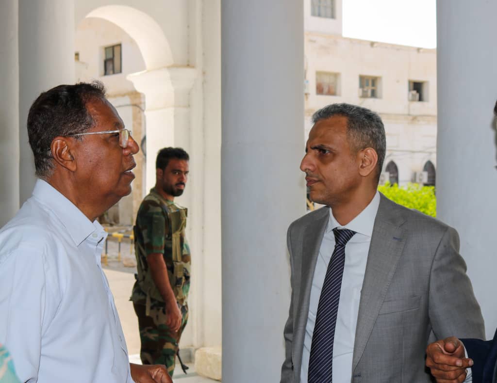 أمين عام محلي حضرموت ونائب وزير الإدارة المحلية يطلعان على جاهزية مبنى الإدارة المحلية بحضرموت أمين عام محلي حضرموت ونائب وزير الإدارة المحلية يطلعان على جاهزية مبنى الإدارة المحلية بحضرموت