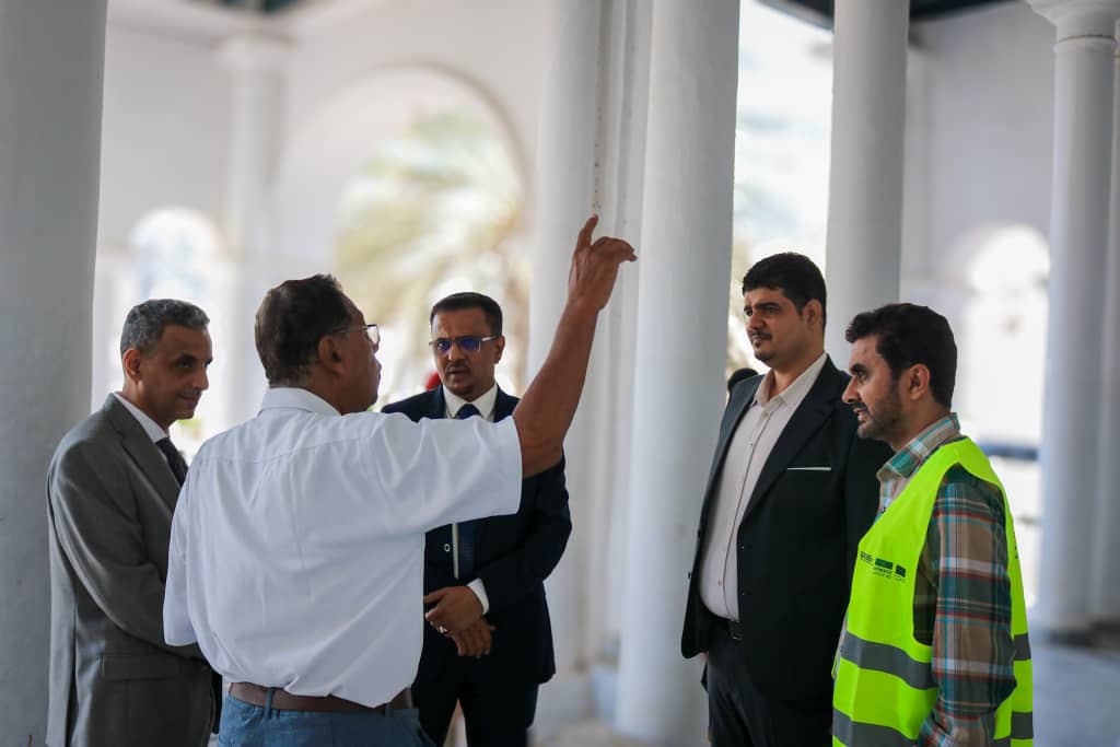 أمين عام محلي حضرموت ونائب وزير الإدارة المحلية يطلعان على جاهزية مبنى الإدارة المحلية بحضرموت أمين عام محلي حضرموت ونائب وزير الإدارة المحلية يطلعان على جاهزية مبنى الإدارة المحلية بحضرموت