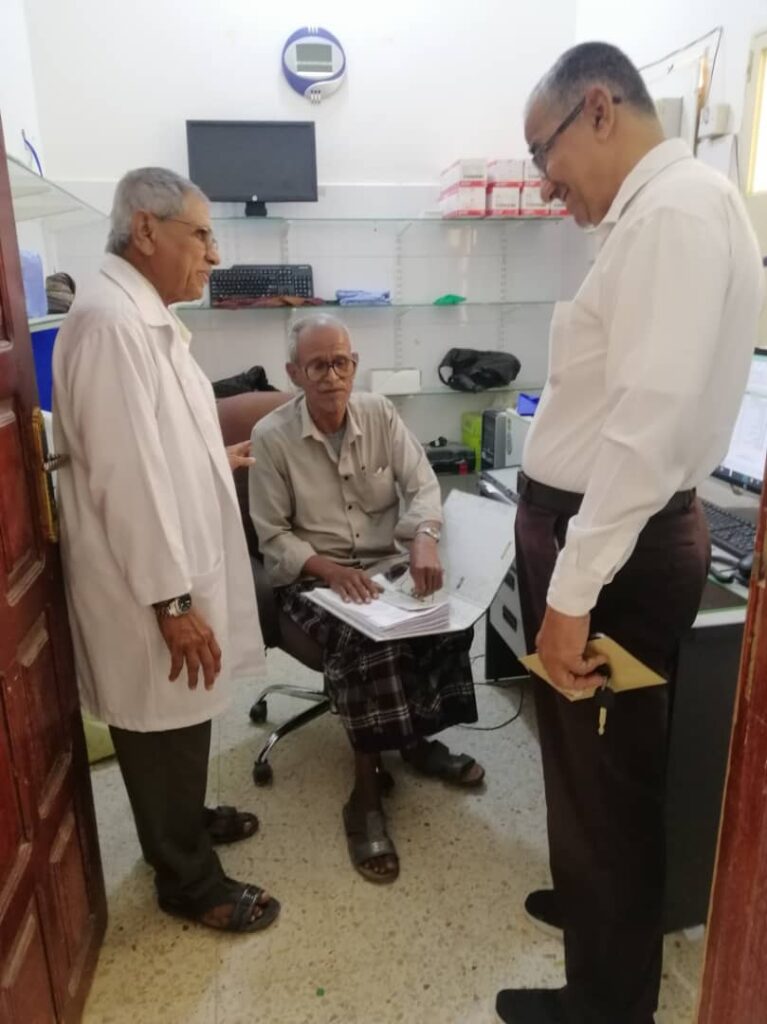 مدير مكتب الصحة والسكان بمديرية سيئون يقوم بزيارة المركز الصحي الإسعافي بتاربة مدير مكتب الصحة والسكان بمديرية سيئون يقوم بزيارة المركز الصحي الإسعافي بتاربة