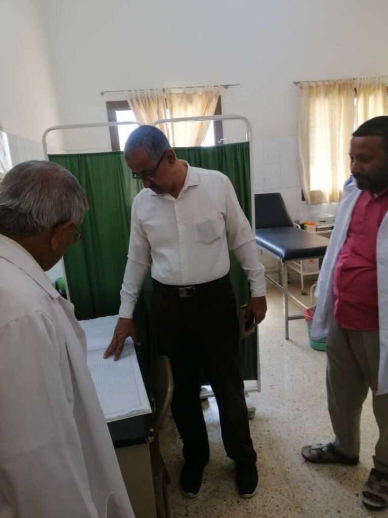 مدير مكتب الصحة والسكان بمديرية سيئون يقوم بزيارة المركز الصحي الإسعافي بتاربة مدير مكتب الصحة والسكان بمديرية سيئون يقوم بزيارة المركز الصحي الإسعافي بتاربة