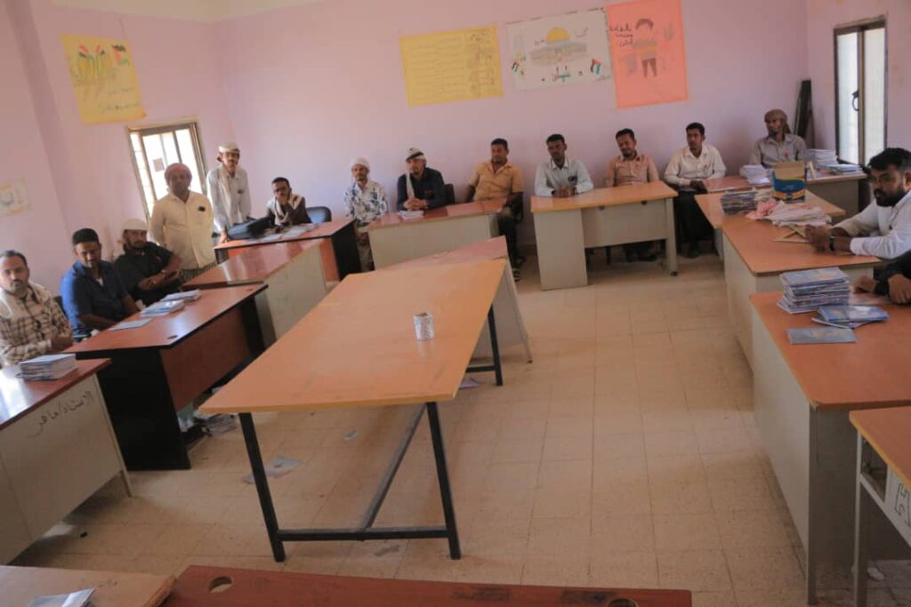 مدير عام مديرية العبر يتفقد سير العملية التعليمية ويثني على التزام الكادر التربوي مدير عام مديرية العبر يتفقد سير العملية التعليمية ويثني على التزام الكادر التربوي