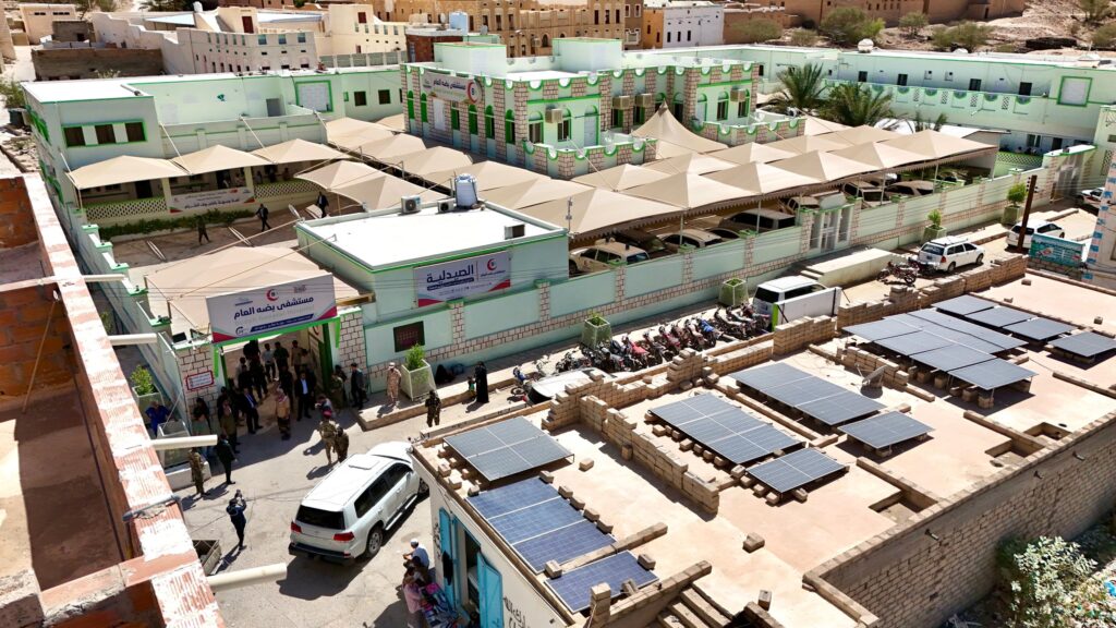 محافظ حضرموت يدشّن مشروع إعادة تشغيل مستشفى بضة بدوعن محافظ حضرموت يدشّن مشروع إعادة تشغيل مستشفى بضة بدوعن