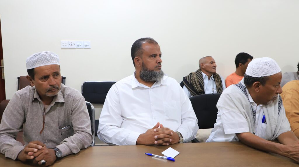 محافظ حضرموت يرأس اجتماعًا لقيادة السلطة المحلية والمكتب التنفيذي بمديرية دوعن محافظ حضرموت يرأس اجتماعًا لقيادة السلطة المحلية والمكتب التنفيذي بمديرية دوعن