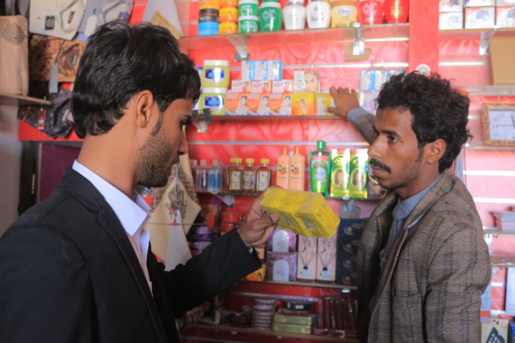 بناءً على توجيهات مدير عام مديرية العبر: حملة ميدانية لحصر المحلات وضبط المواد المخالفة "شاهد الصور" بناءً على توجيهات مدير عام مديرية العبر: حملة ميدانية لحصر المحلات وضبط المواد المخالفة "شاهد الصور"