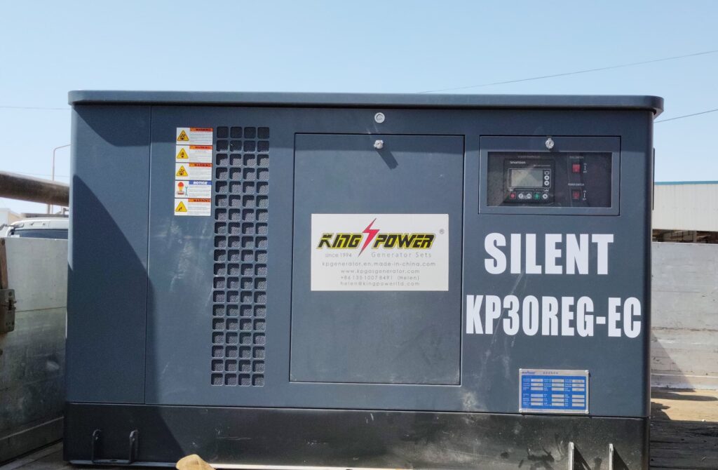 بمتابعة وزير النفط والمعادن الدكتور سعيد الشماسي وبتوجيهات المدير العام التنفيذي المهندس محسن بن حمد وهيط: وصول مولدات الغاز إلى منشأة غاز بروم بمتابعة وزير النفط والمعادن الدكتور سعيد الشماسي وبتوجيهات المدير العام التنفيذي المهندس محسن بن حمد وهيط: وصول مولدات الغاز إلى منشأة غاز بروم