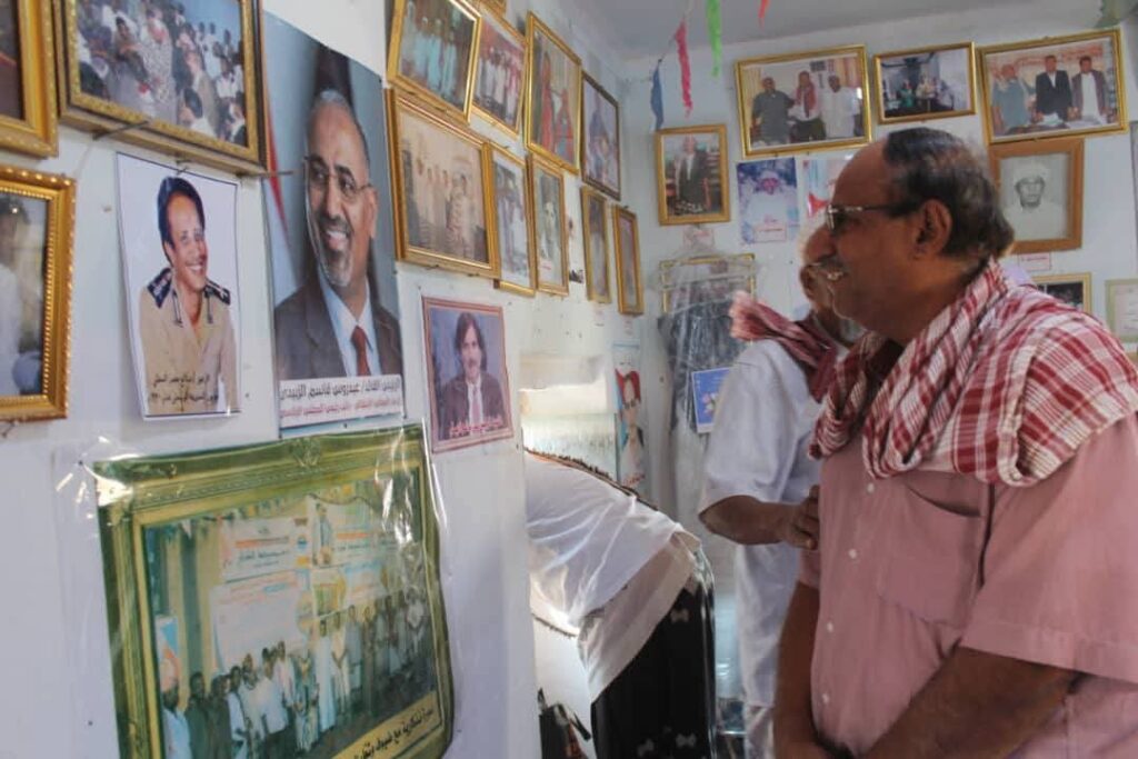 أفتتاح معرض الصور التراثي والفوتوغرافي بمقر عدة حافة القطن للألعاب الشعبية والشبواني أفتتاح معرض الصور التراثي والفوتوغرافي بمقر عدة حافة القطن للألعاب الشعبية والشبواني