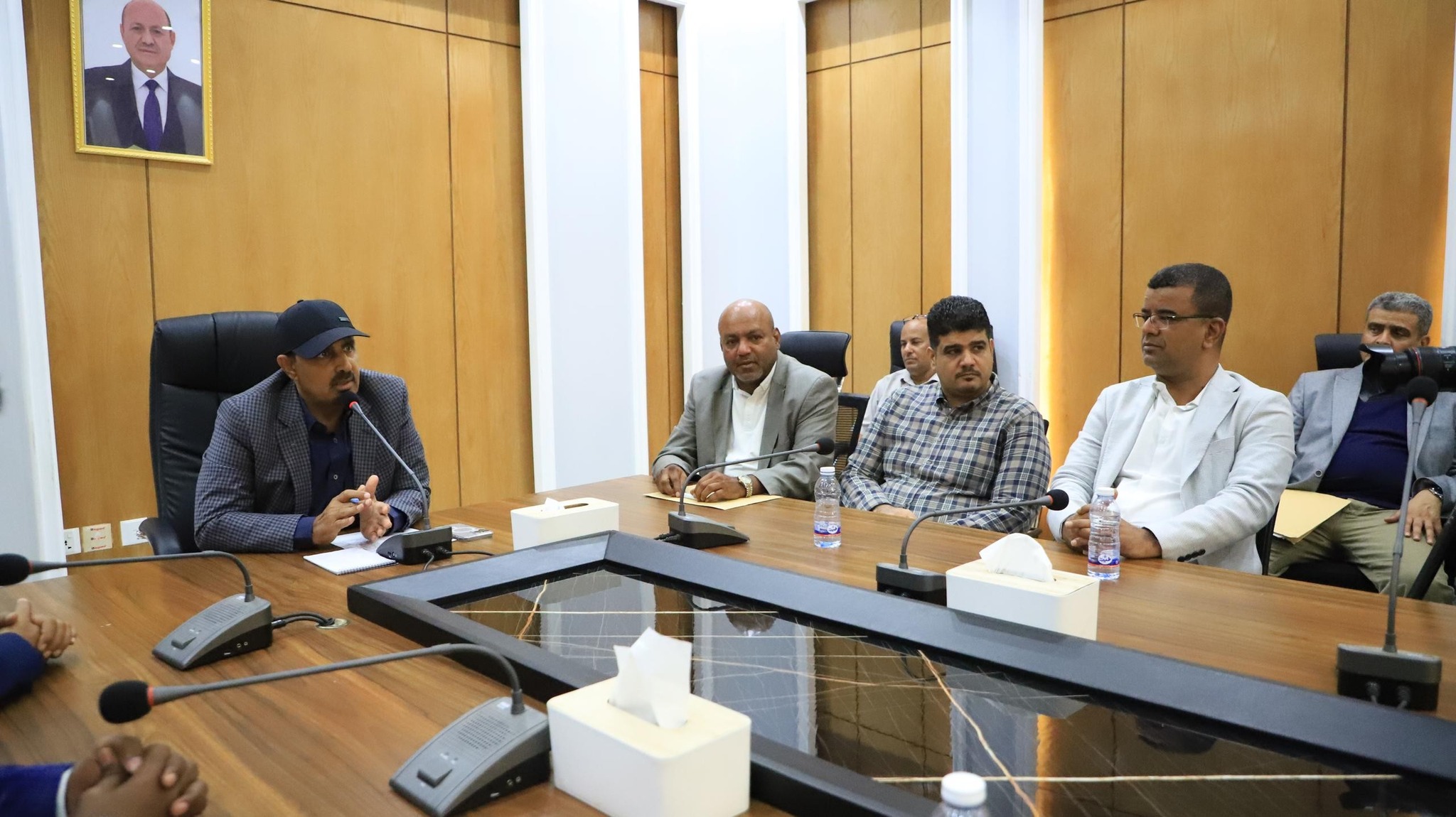 خلال استقباله بعثة نادي تضامن حضرموت..المحافظ بن ماضي يشيد بروح العزيمة والإصرار التي تحلّى بها اللاعبون والجهازان الفني والإداري للفريق خلال استقباله بعثة نادي تضامن حضرموت..المحافظ بن ماضي يشيد بروح العزيمة والإصرار التي تحلّى بها اللاعبون والجهازان الفني والإداري للفريق