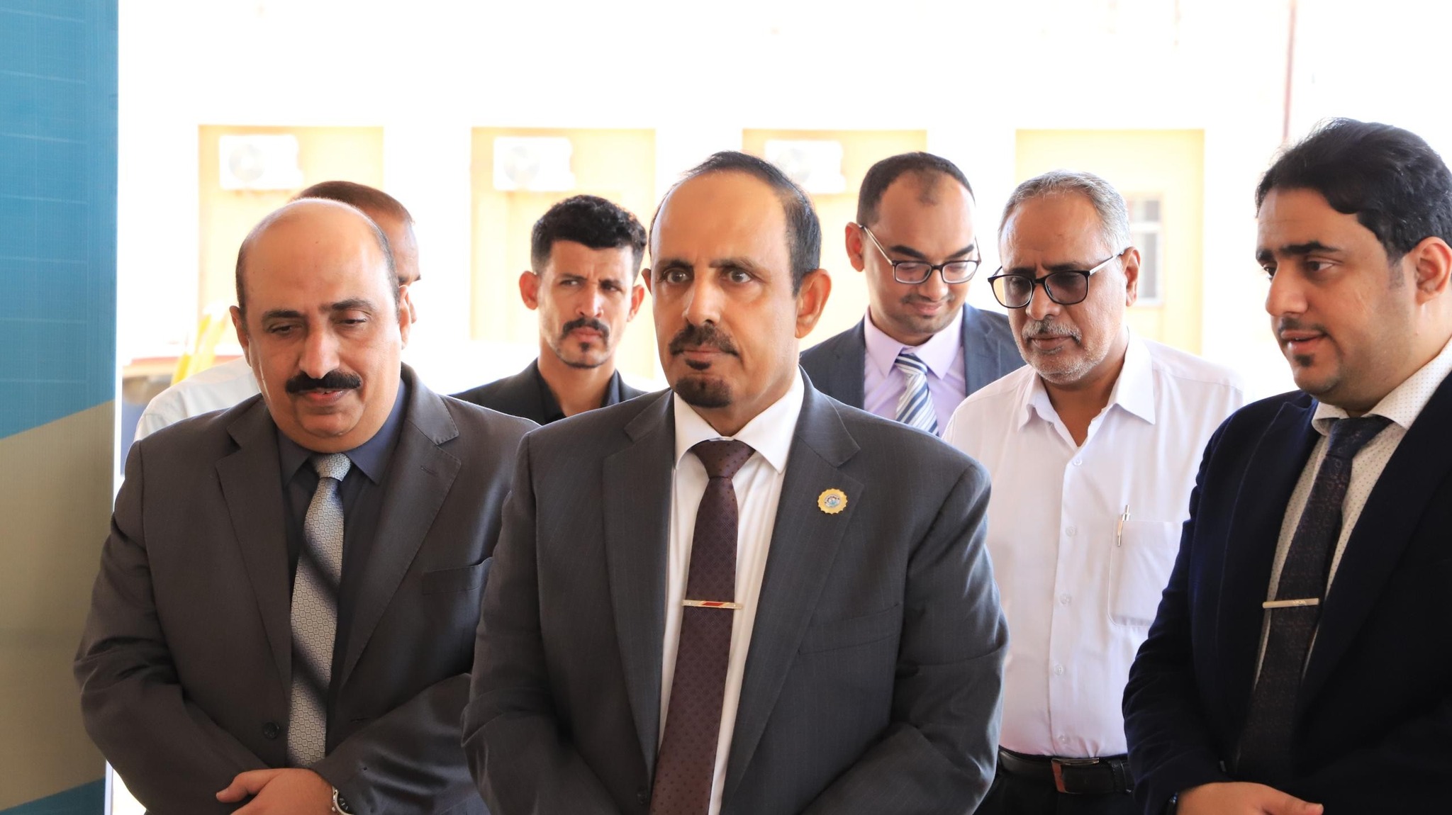 محافظ حضرموت يدشّن منظومة الطاقة الشمسية لثلاث مدارس محورية بالمكلا بقدرة 100 كيلوواط لخدمة أكثر من 2200 طالب وتربوي بكلفة تزيد عن 100 ألف دولار محافظ حضرموت يدشّن منظومة الطاقة الشمسية لثلاث مدارس محورية بالمكلا بقدرة 100 كيلوواط لخدمة أكثر من 2200 طالب وتربوي بكلفة تزيد عن 100 ألف دولار