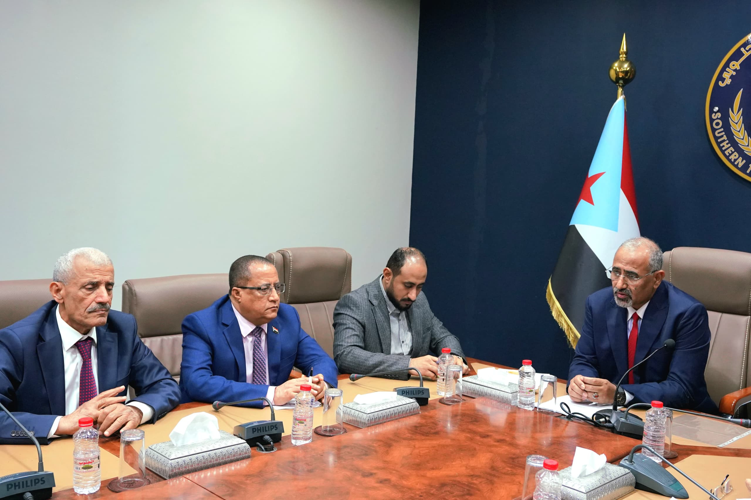 الرئيس الزُبيدي يترأس اجتماعاً موسعاً لهيئة رئاسة المجلس الانتقالي والأمانة العامة الرئيس الزُبيدي يترأس اجتماعاً موسعاً لهيئة رئاسة المجلس الانتقالي والأمانة العامة