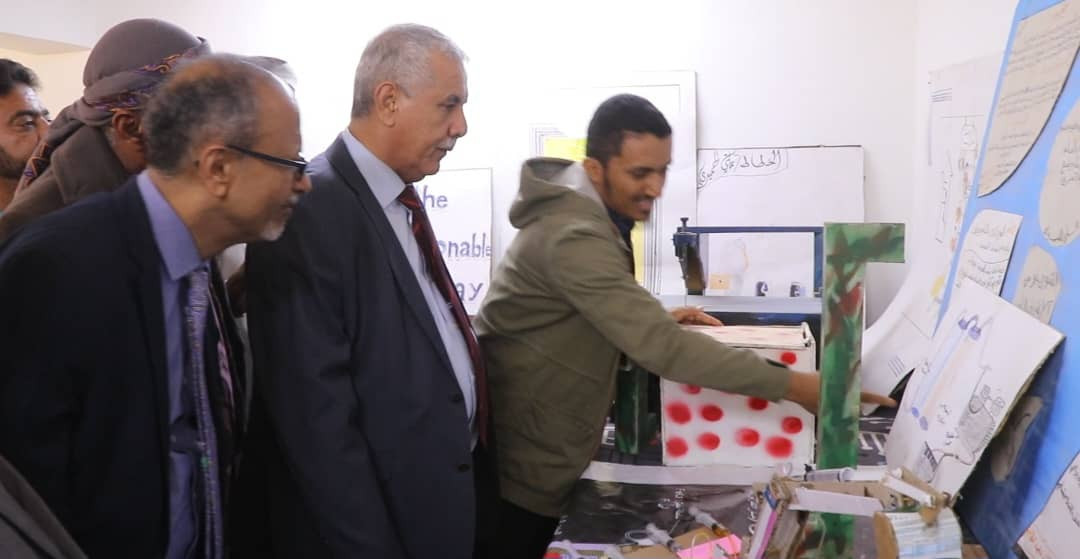 فريق التوجيه والرقابة الرئاسي يلتقي قيادة انتقالي محافظة الضالع فريق التوجيه والرقابة الرئاسي يلتقي قيادة انتقالي محافظة الضالع