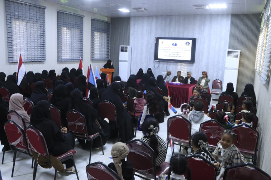 انتقالي شبوة ينظم ندوة ثقافية واجتماعية بمناسبة الذكرى الـ58 لعيد الاستقلال انتقالي شبوة ينظم ندوة ثقافية واجتماعية بمناسبة الذكرى الـ58 لعيد الاستقلال