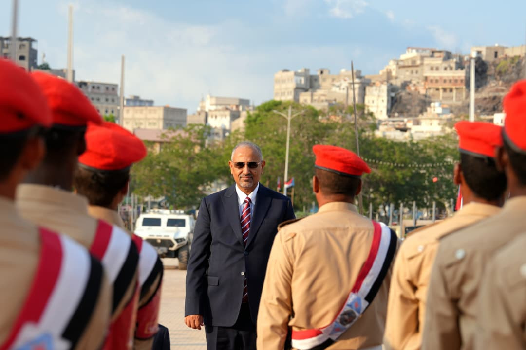 الرئيس الزُبيدي يضع إكليلا من الزهور على النصب التذكاري لشهداء الجنوب العربي بمناسبة العيد الـ58 للاستقلال الوطني 30 نوفمبر الرئيس الزُبيدي يضع إكليلا من الزهور على النصب التذكاري لشهداء الجنوب العربي بمناسبة العيد الـ58 للاستقلال الوطني 30 نوفمبر