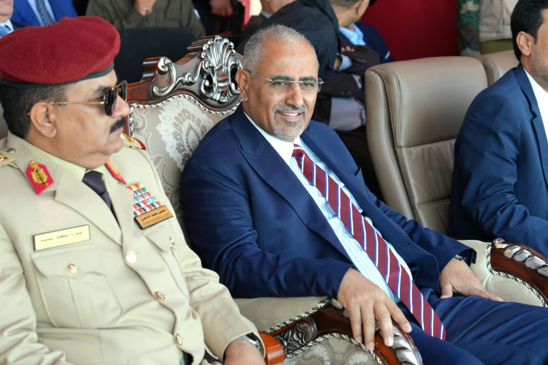 الرئيس الزُبيدي يشهد عرضا عسكريا مهيبا للقوات المسلحة الجنوبية احتفاءً بالعيد الـ58 للاستقلال الوطني 30 نوفمبر الرئيس الزُبيدي يشهد عرضا عسكريا مهيبا للقوات المسلحة الجنوبية احتفاءً بالعيد الـ58 للاستقلال الوطني 30 نوفمبر