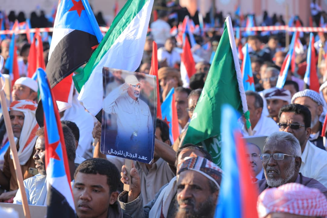 في مليونية 30 نوفمبر.. الحشود الجماهيرية في سيئون توكد تمسكها بخيار تحرير وادي حضرموت على طريق استعادة دولة الجنوب العربي(بيان) في مليونية 30 نوفمبر.. الحشود الجماهيرية في سيئون توكد تمسكها بخيار تحرير وادي حضرموت على طريق استعادة دولة الجنوب العربي(بيان)