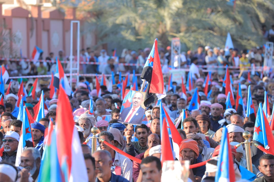 في مليونية 30 نوفمبر.. الحشود الجماهيرية في سيئون توكد تمسكها بخيار تحرير وادي حضرموت على طريق استعادة دولة الجنوب العربي(بيان) في مليونية 30 نوفمبر.. الحشود الجماهيرية في سيئون توكد تمسكها بخيار تحرير وادي حضرموت على طريق استعادة دولة الجنوب العربي(بيان)