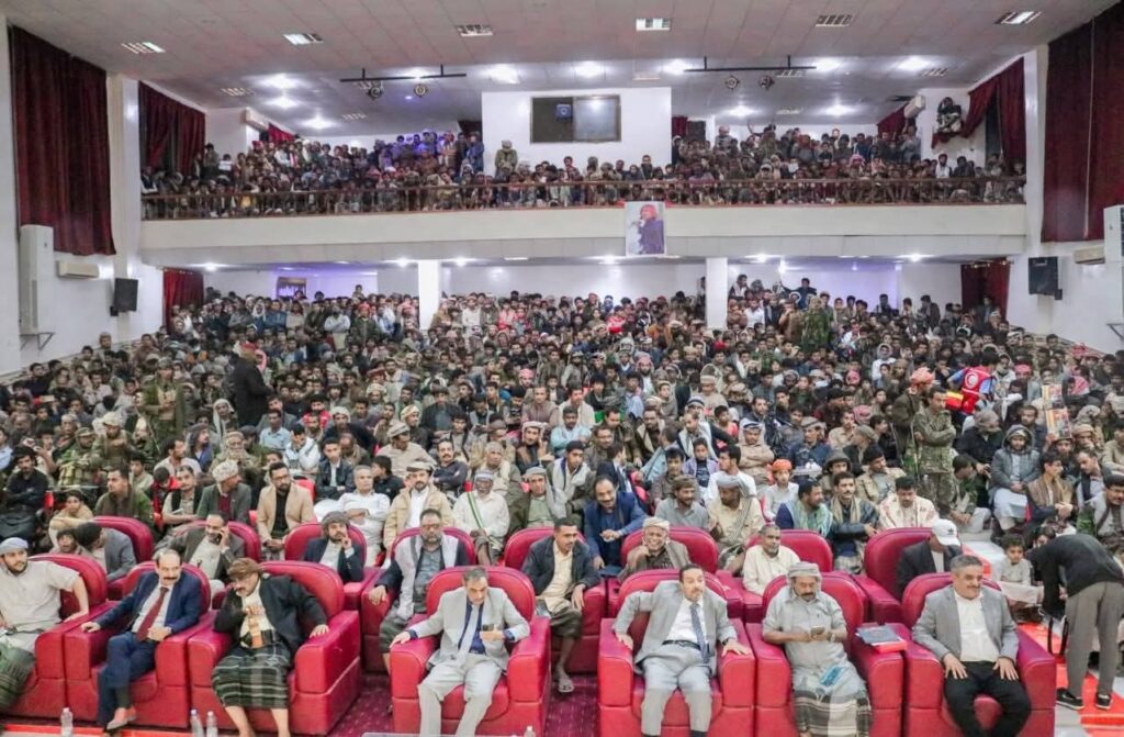 برعاية المحافظ بن الوزير" اختتام النسخة الرابعة من منافسات "شاعر شبوة" وتكريم الفائزين . برعاية المحافظ بن الوزير" اختتام النسخة الرابعة من منافسات "شاعر شبوة" وتكريم الفائزين .