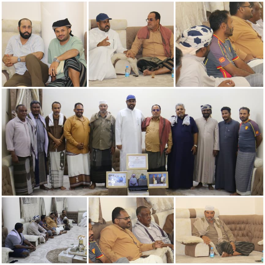 نادي التعاون يكرّم الشيخ رياض الجهوري تقديراً لدعمه المتواصل لمسيرة النادي نادي التعاون يكرّم الشيخ رياض الجهوري تقديراً لدعمه المتواصل لمسيرة النادي