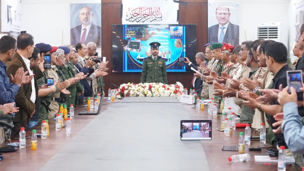 المقدم باسمير ينال الماجستير بامتياز عن دراسة في الجرائم الإلكترونية باليمن المقدم باسمير ينال الماجستير بامتياز عن دراسة في الجرائم الإلكترونية باليمن