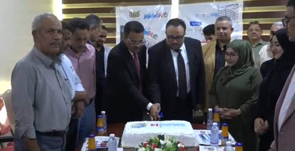 برعاية محافظ حضرموت ووزير الإعلام والثفافة والسياحة … الأمين العام لمحلي حضرموت يفتتح مكتب صحيفة "14 أكتوبر" بالمكلا ويؤكد بأن افتتاحه خطوة لتعزيز الإعلام الرسمي والأمن المعرفي برعاية محافظ حضرموت ووزير الإعلام والثفافة والسياحة … الأمين العام لمحلي حضرموت يفتتح مكتب صحيفة "14 أكتوبر" بالمكلا ويؤكد بأن افتتاحه خطوة لتعزيز الإعلام الرسمي والأمن المعرفي