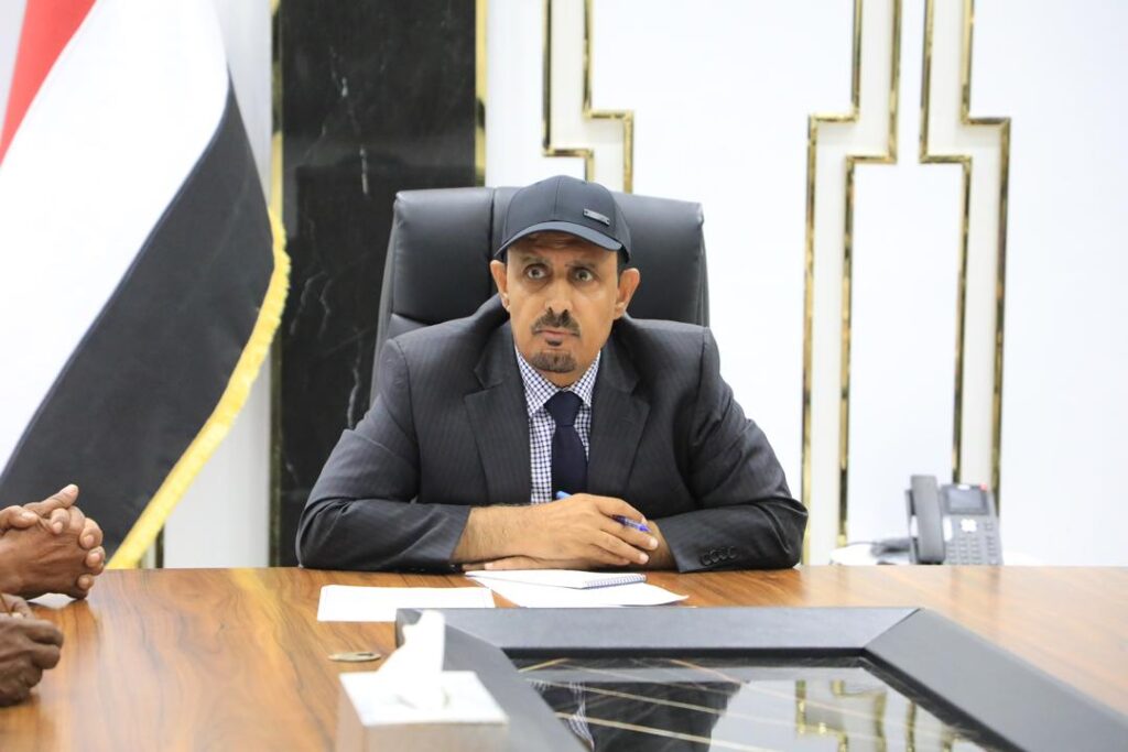 محافظ حضرموت يلتقي أعيان منطقة "رسب" بمديرية ساه لبحث الاحتياجات الخدمية والتنمية محافظ حضرموت يلتقي أعيان منطقة "رسب" بمديرية ساه لبحث الاحتياجات الخدمية والتنمية