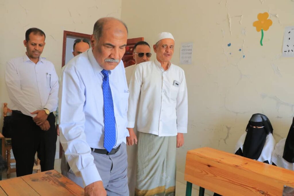 رئيس جامعة سيئون يزور جمعية رعاية وتأهيل المكفوفين وادي حضرموت ومدرسة الضياء للمكفوفين رئيس جامعة سيئون يزور جمعية رعاية وتأهيل المكفوفين وادي حضرموت ومدرسة الضياء للمكفوفين