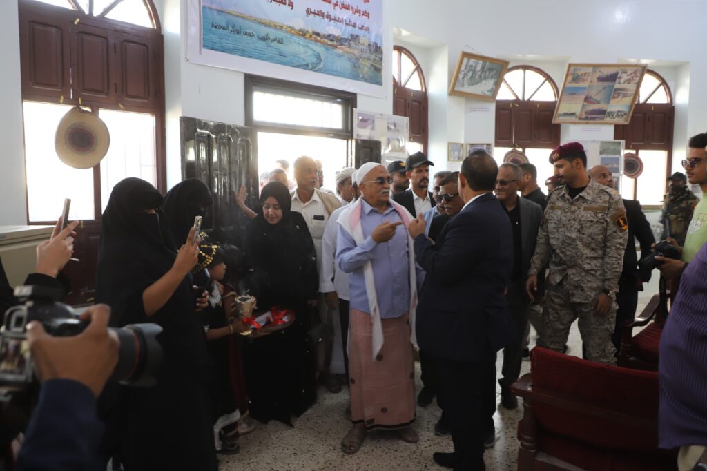 يعد المتحف الوحيد البحري على مستوى الجمهورية،،محافظ حضرموت يفتتح متحف التراث البحري والشعبي بمدينة الحامي يعد المتحف الوحيد البحري على مستوى الجمهورية،،محافظ حضرموت يفتتح متحف التراث البحري والشعبي بمدينة الحامي